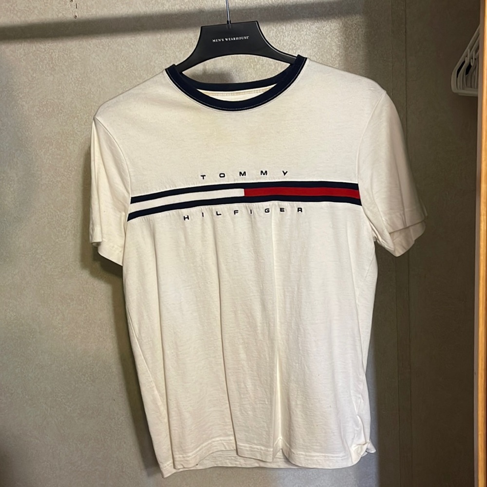 Tommy Hilfiger T shirt